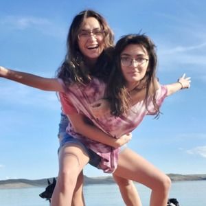 Meet your Posher, Skyy